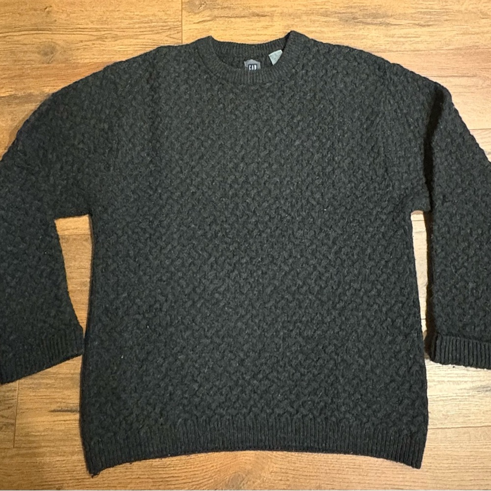 GAP Men's Dark Knit Crewneck Sweater